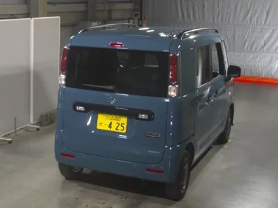 Suzuki SPACIA BASE