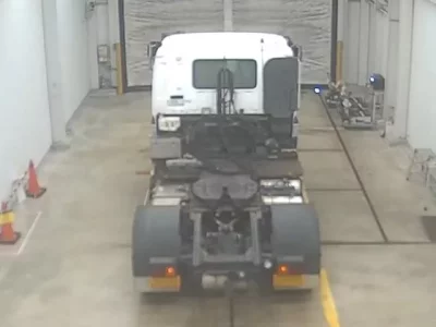 Isuzu TRUCK