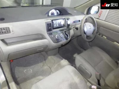 Toyota RAUM