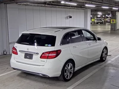 Mercedes-Benz B CLASS