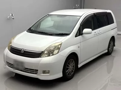Toyota ISIS