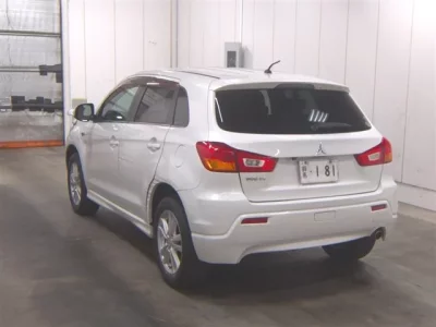Mitsubishi RVR
