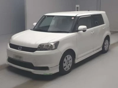 Toyota COROLLA RUMION