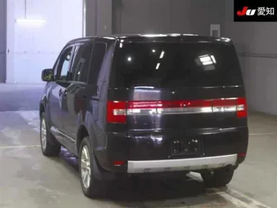 Mitsubishi DELICA D5