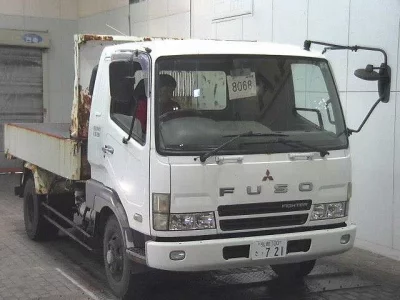 Mitsubishi FUSO FIGHTER