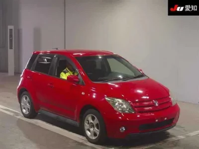 Toyota IST