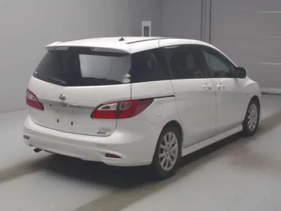 Nissan LAFESTA