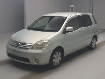 Toyota RAUM