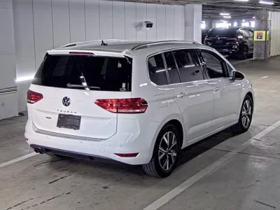 Volkswagen GOLF TOURAN