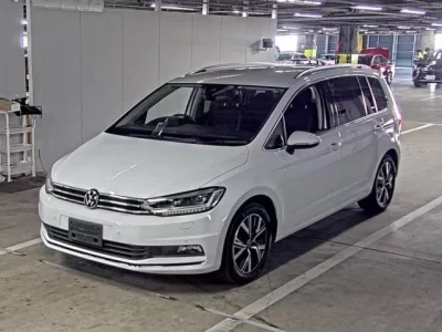 Volkswagen GOLF TOURAN