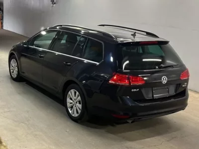 Volkswagen GOLF VARIANT