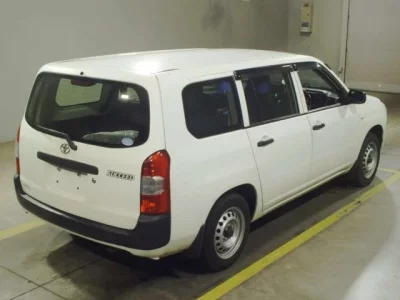 Toyota SUCCEED