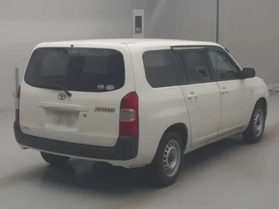 Toyota SUCCEED