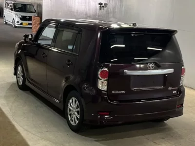 Toyota COROLLA RUMION
