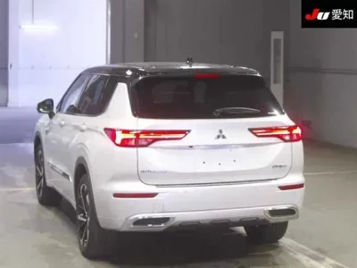 Mitsubishi OUTLANDER PHEV