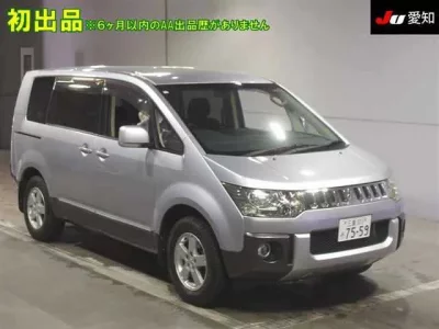 Mitsubishi DELICA D5