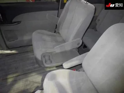 Toyota ESTIMA HYBRID