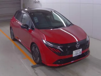 Nissan AURA