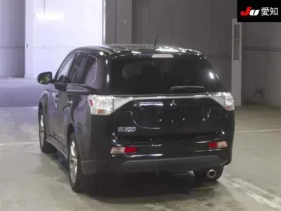 Mitsubishi OUTLANDER PHEV
