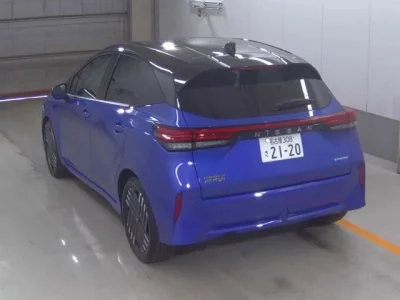 Nissan AURA