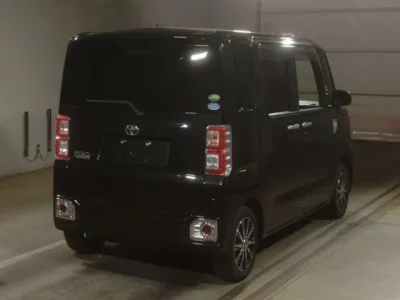Toyota PIXIS MEGA