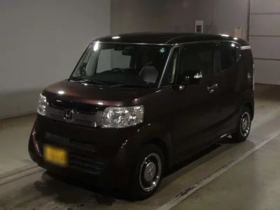 Honda N BOX SLASH