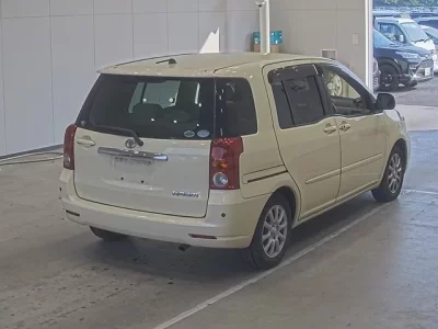 Toyota RAUM