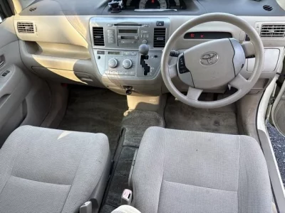 Toyota RAUM