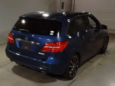 Mercedes-Benz B CLASS