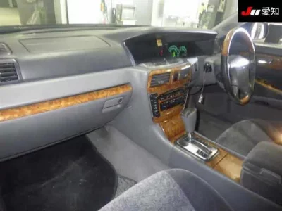 Nissan CEDRIC