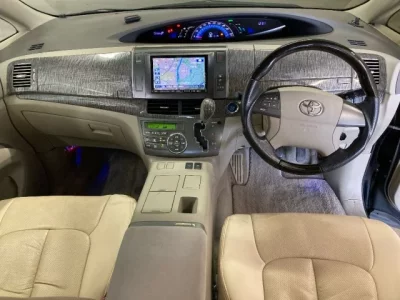 Toyota ESTIMA HYBRID