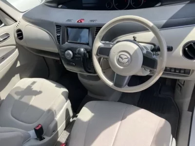 Mazda BIANTE