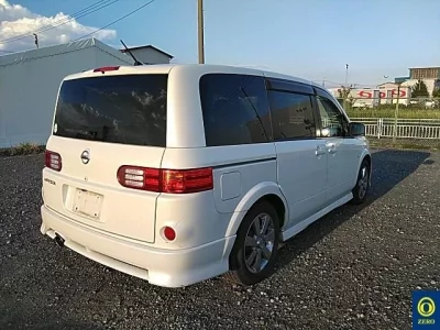 Nissan LAFESTA