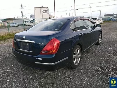 Nissan TEANA