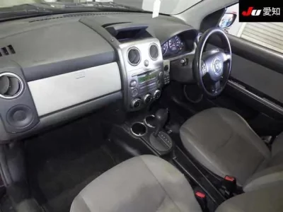 Mazda VERISA