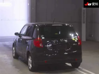 Mazda VERISA