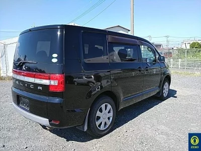 Mitsubishi DELICA D5
