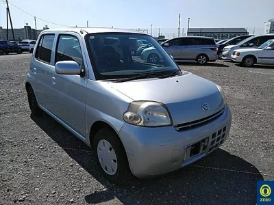 Daihatsu Esse
