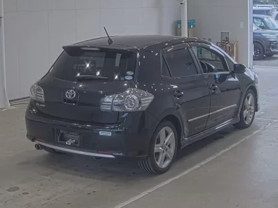 Toyota BLADE