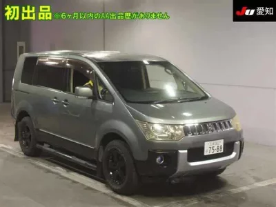 Mitsubishi DELICA D5