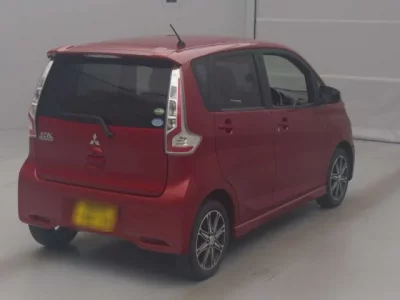 Mitsubishi EK CUSTOM