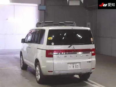 Mitsubishi DELICA D5