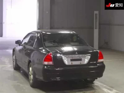 Mitsubishi DIAMANTE