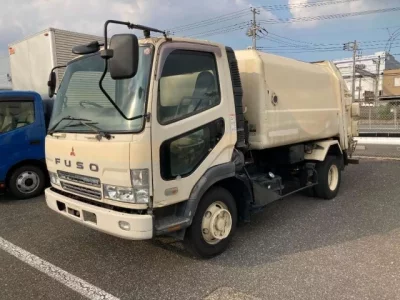 Mitsubishi FUSO FIGHTER