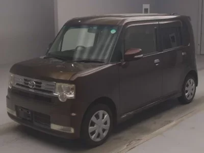 Toyota PIXIS SPACE