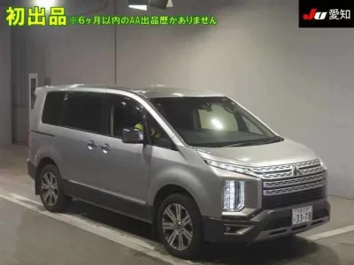 Mitsubishi DELICA D5