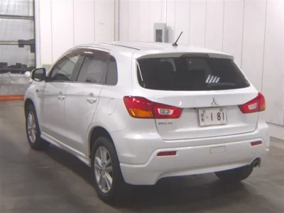 Mitsubishi RVR