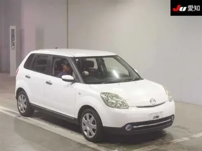 Mazda VERISA