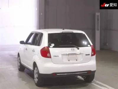 Mazda VERISA