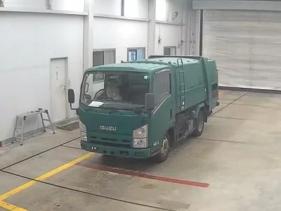 Isuzu ELF